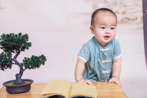 湘阴宝宝爱吐奶是什么原因